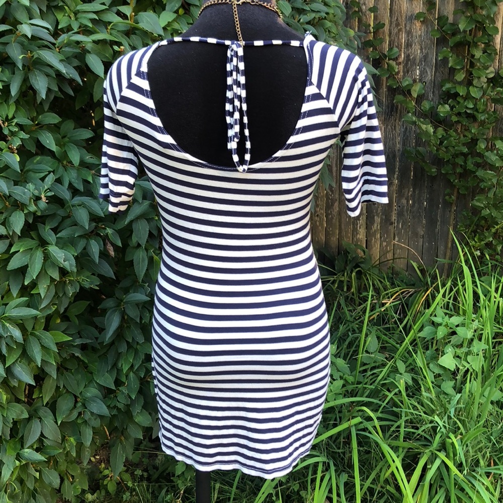 H&M white&navy blue dress - Picture 3 of 8